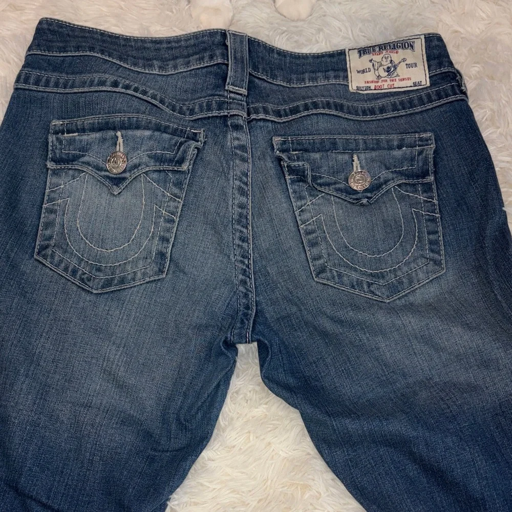 True Religion Bootcut Distressed with Rhinestones - Picture 4 of 6